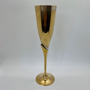 Champagne Flutes, Set of 4 Champagne Glasses Stemmed Toasting Drinkware  with Decorative Brass Metal Hammered Style Base