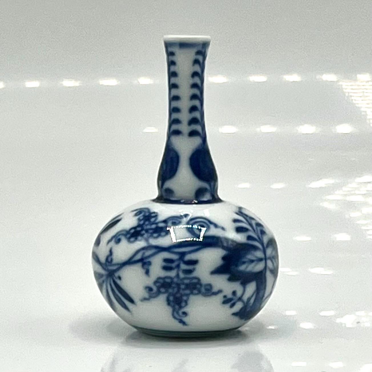 ミニチュア マイセン ブルーオニオン 花瓶：アンティーク ドイツ磁器