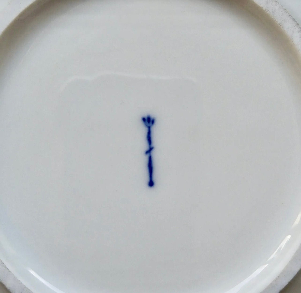 KPM Berlin Porcelain Leaf Dishes: Set of 2, C1900 - Original Box