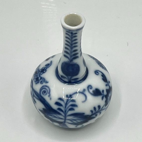 ミニチュア マイセン ブルーオニオン 花瓶：アンティーク ドイツ磁器