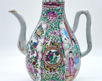アンティーク中国製粉彩茶壺：乾隆時代の磁器