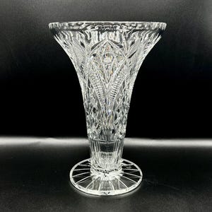 VINTAGE cut CRYSTAL VASE, footed Trumpet Vase, Regency style -  Art Deco lead crystal vase, Home decoration - Gift Idea Height 26 cm