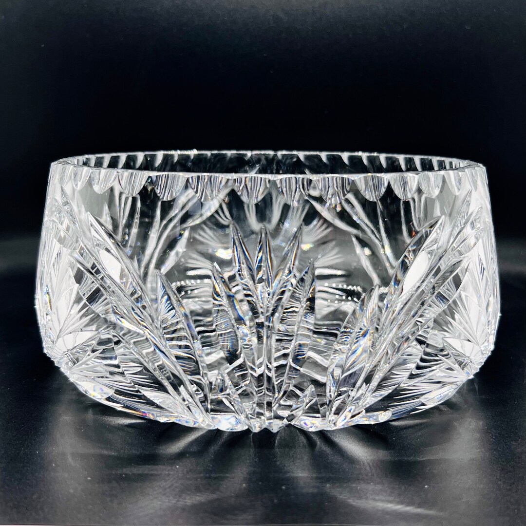 VINTAGE CRYSTAL BOWL, Heavy Thick Lead Crystal Fruit Bowl Table