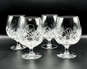 クリスタル ブランデー スニフターまたはコニャック グラス