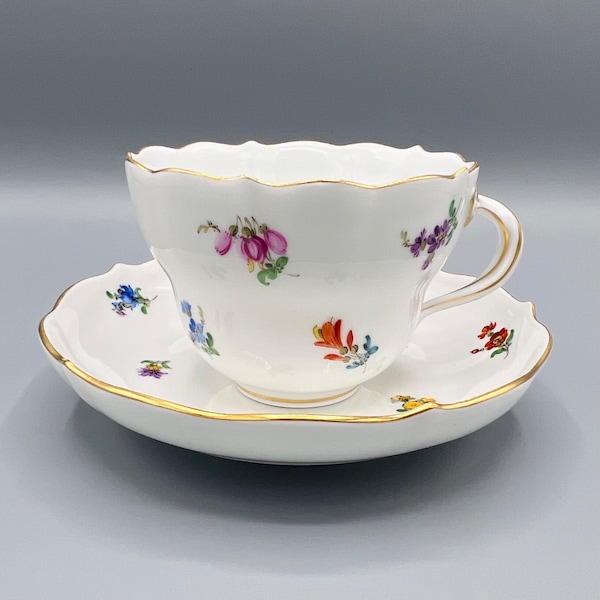 MEISSEN Porzellan Große Mokkatasse, Streublumentasse mit Untertasse, Antike Meissen Tasse & Untertasse c1880, Tassenhöhe