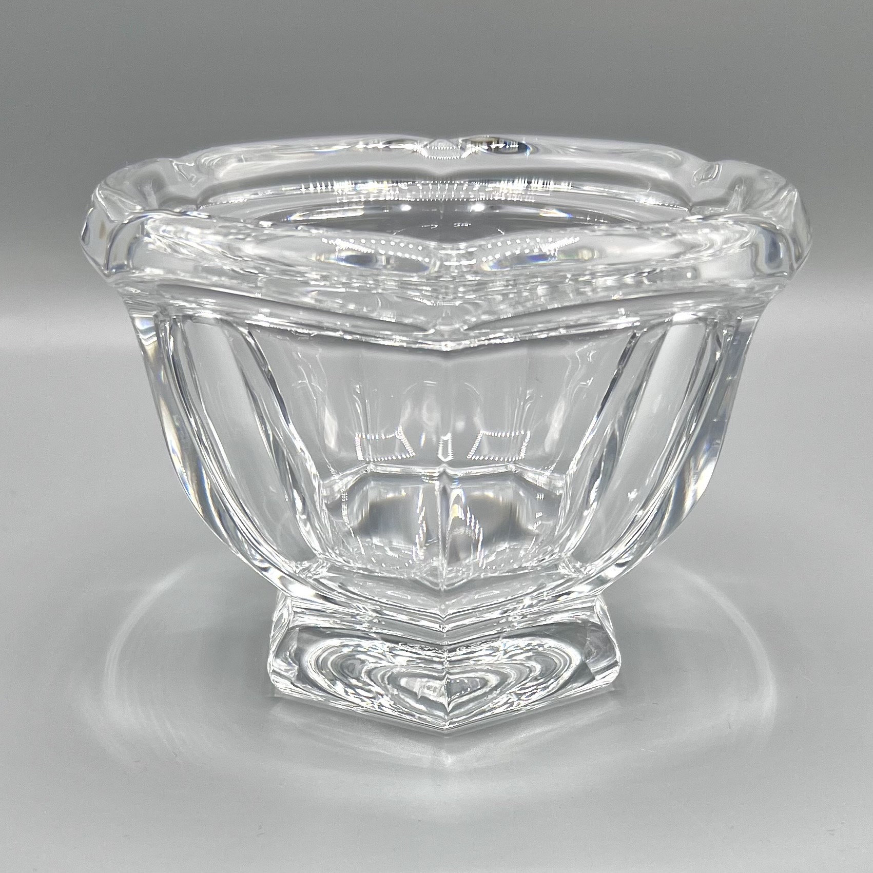 Baccarat フリルエッジ クリスタルプレート Large Baccarat crystal serving bowl