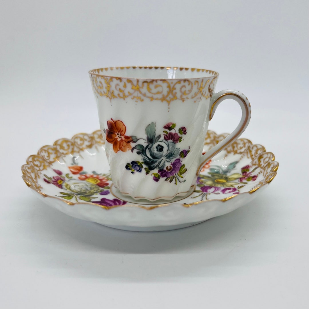 Antique/Vintage Dresden ドレスデン カップソーサー 2客 ANTIQUE DRESDEN Cup and Saucer | Handpainted Dresden Sprays