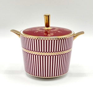 WEDGWOOD & BENTLEY, Zuckerdose mit Deckel, The Anthemion Ruby Pattern, English Fine Bone China, in Originalverpackung, Geschenkidee