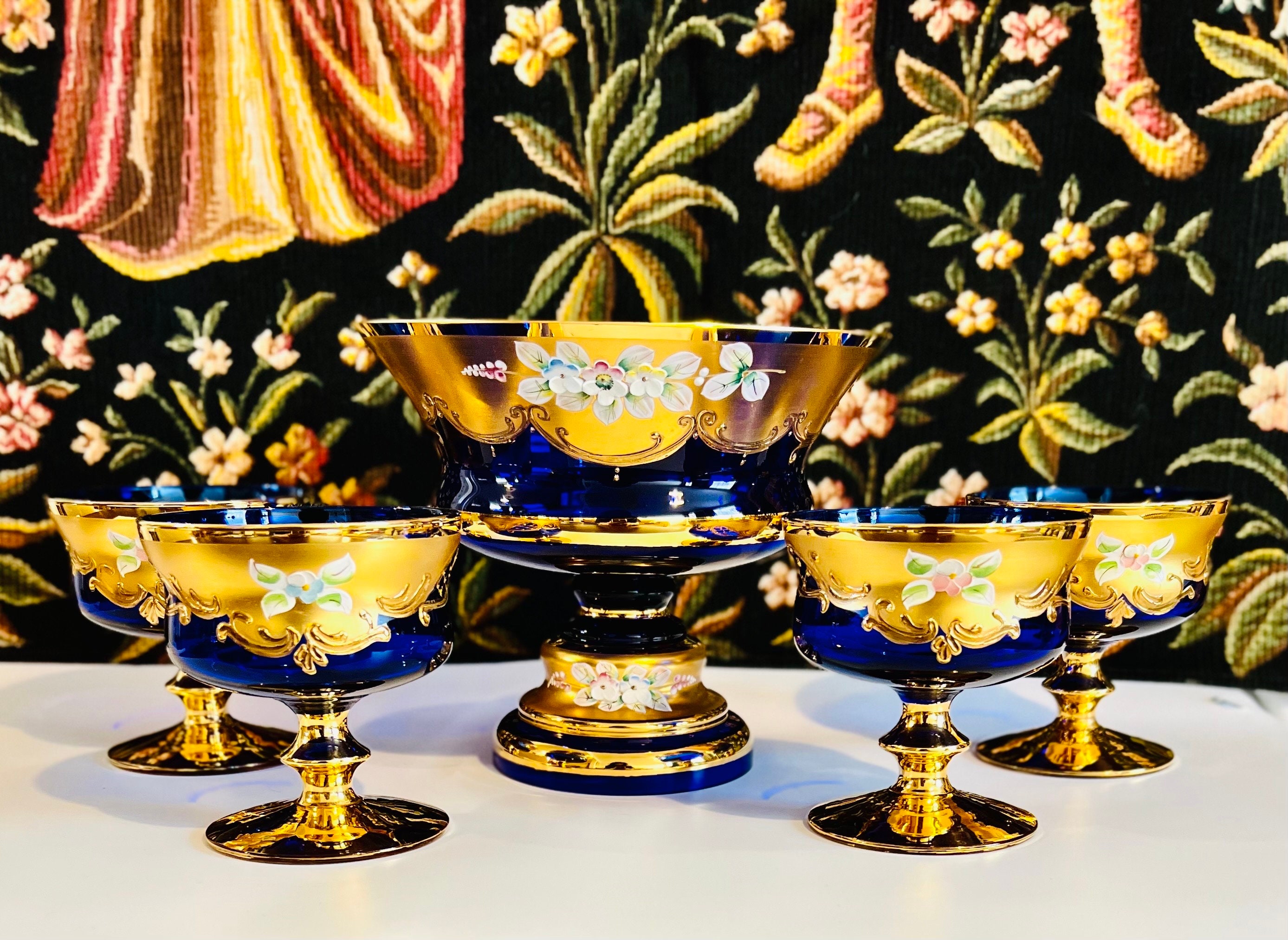 イタリア製のムラーノガラス製フラワーデザインカップ、24Kゴールド