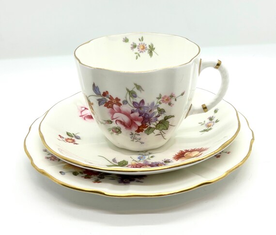 ROYAL CROWN DERBY Cup and Saucer Derby Posies Trio Cake Plate 