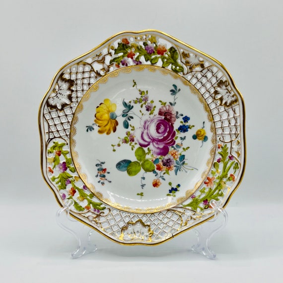 【Carl theime】プレート Antique Carl Thieme Porcelain Plate: Handpainted Floral Pierced