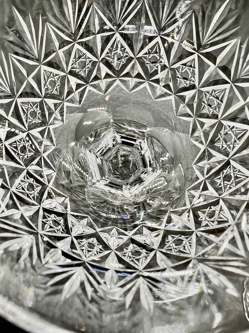 Thomas b Crystal Wine Glasses, 2 Vintage b Wellington Pattern