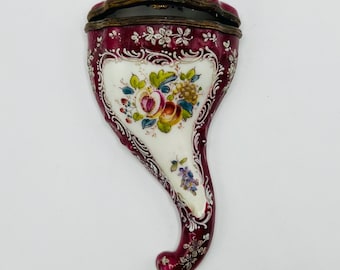 Tabaquera antigua de porcelana estilo Meissen: Cornucopia floral pintada a mano