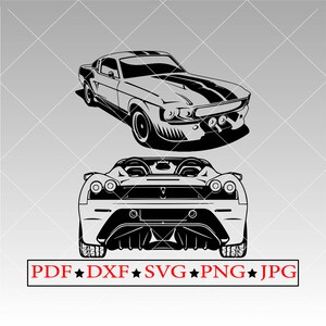 Puede incluir: Silueta en blanco y negro de dos coches deportivos. El primer coche es un coche cl&aacute;sico de m&uacute;sculo con una franja negra en el cap&oacute;. El segundo coche es un coche deportivo moderno con una vista trasera.