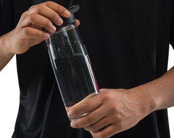 Sports water bottle