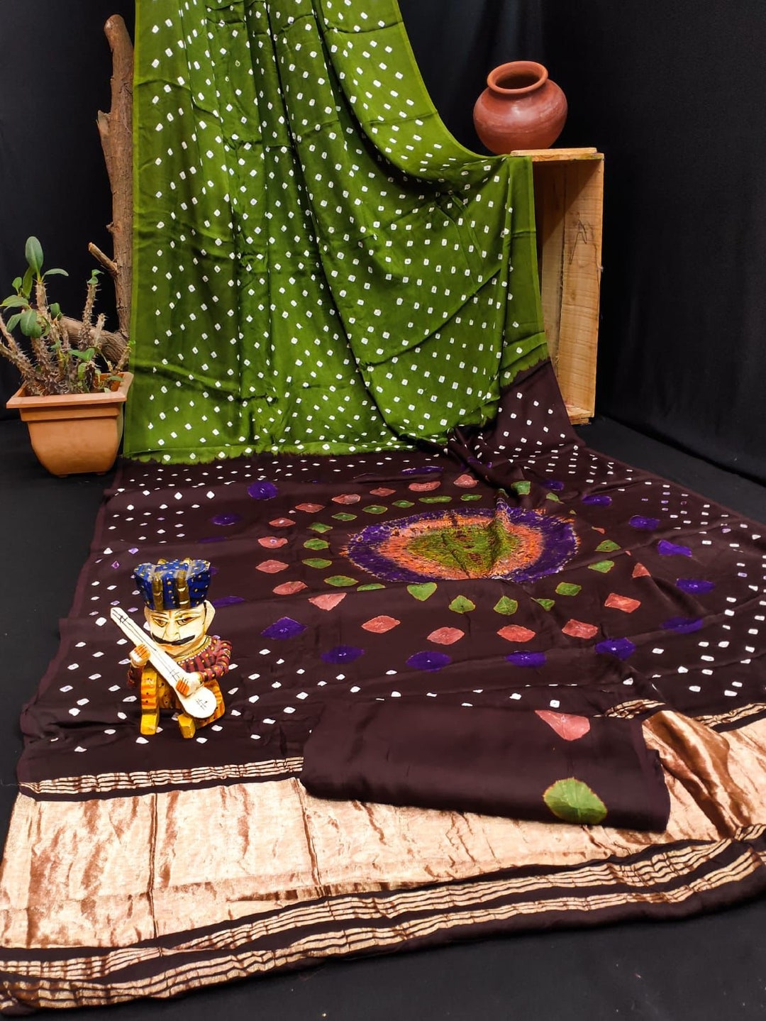 Women's Designer Party Wear Pure Bandhej Gajji Silk Lagdi Patta Weving Saree main image 1