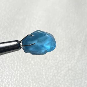 NATURAL ~ Swiss Blue Topaz Blue Topaz Rough Gemstone Size:- 15X11X10 Mm Swiss Blue Topaz Crystal From Russia For Making All jewelry 11 CT.
