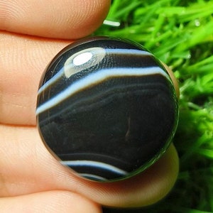 Schwarz Gebänderter Achat Cabochon: Runder Edelstein, 17 KT (20X20X6 MM)