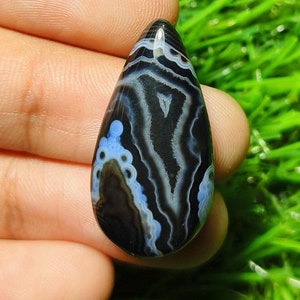 Schwarzer Gebänderter Achat Pear Cabochon: Edelstein, 17 CT