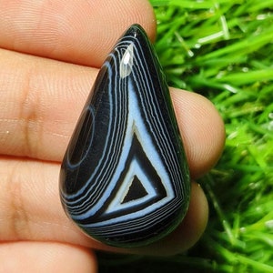 Schwarz Gebänderter Achat Birne Cabochon: Edelstein 25 ct (29X17X7 MM
