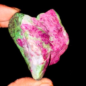 Big Size Raw Natural Ruby Zoisite Rough Crystal Unpolished Loose Gemstone Making For All Jewelry. 740 CT. 70x50x30 MM.