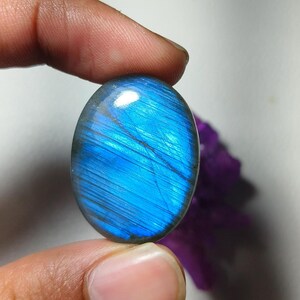 Blue Flash Labradorite Cabochon: Oval Gemstone, 37 CT (29X22X6 mm