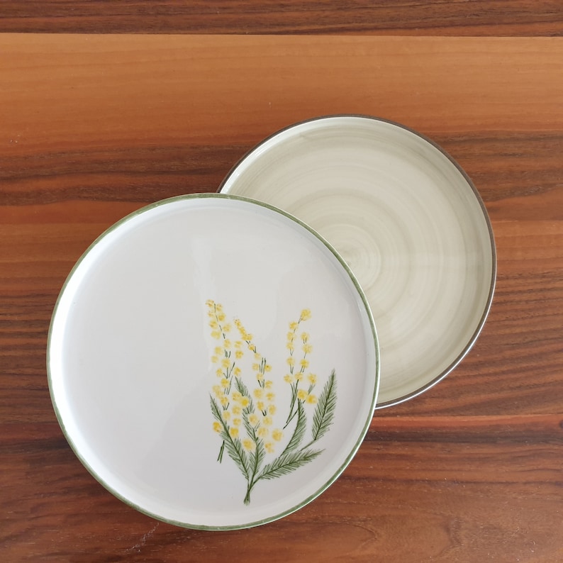 26 cm Set of 2 Handmade Ceramic Plate Set, Floral Ceramic Plate Set, Unique Pottery Platters, Housewarming Gift, flower pattern plate zdjęcie 8