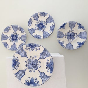 Set of 4 Geometry And Flower Hand Painted Wall Plates, Geometric Art, Ceramic Wall Hanging Set, Bundle Ceramic Plates, Collectible Plates