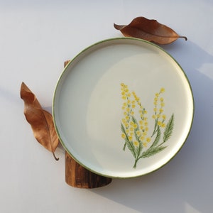 26 cm Set aus 2 handgefertigten Keramiktellern, Blumenkeramiktellerset, einzigartige Keramikteller, Einweihungsgeschenk, Teller mit Blumenmuster Bild 5