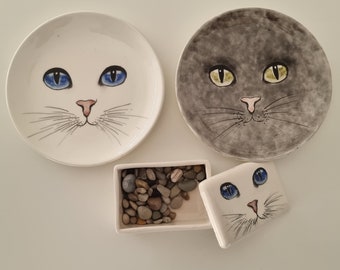 De onschuld van de kat verzamelplaat voor muur, bundelmuurophangplaat, decoratieve platenset, unieke keramische muurkunst