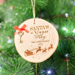 Personalized Family Christmas, Santa's Magic key, Wooden Christmas Ornament, Personalized Christmas Keepsake, Gift for daugther,Santa Claus image 1