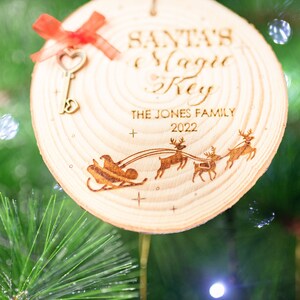 Personalized Family Christmas, Santa's Magic key, Wooden Christmas Ornament, Personalized Christmas Keepsake, Gift for daugther,Santa Claus image 4