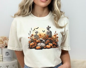 Skelettkyrkogårdskomfortfärger T-shirt, Boho pumpa Halloween-tröja, Höstsäsongströja, Spooky Cottagecore-tröja, Häxtröja för flickor