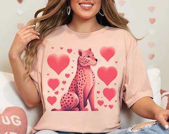 Pink Cheetah Shirt, Leopard Shirt, Cheetah Tshirt, Cheetah T-Shirt, Cute Heart Shirt, Valentines Day Top, Boho Crewneck, Leopard Teeshirt