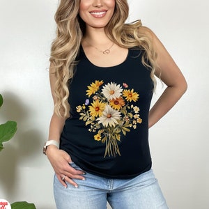 Cottagecore Bloemen Tank Top, Bloemen Vlinder Shirt, Boho Natuur Shirt, Vlinder Shirt, Wilde Bloemen Shirt, Racerback Tank Top, Leuke Tank