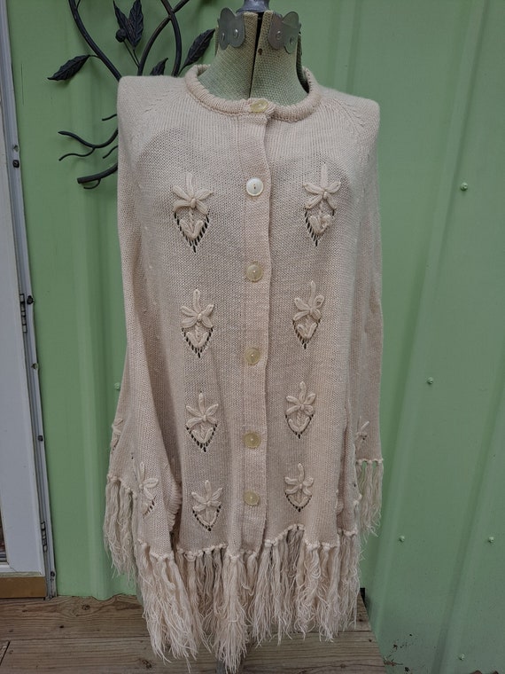 Vintage 1970s Acrylic fringed button-up poncho