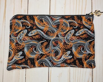 Gothic Snake Zipper Pouch – Spooky Reptile Lover Gift, Halloween Accessory Bag