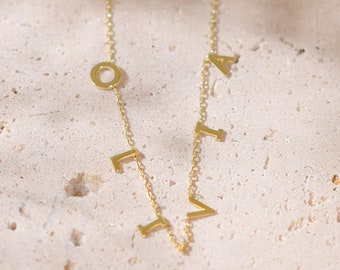 Collar personalizado hecho a mano con letras, collar con letras espaciadas, collar personalizado, regalo de cumpleaños personalizado para ella, collar con letras espaciadas