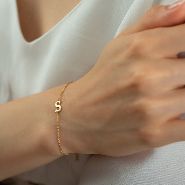 Personalisiertes Anfangsbuchstaben-Armband aus 925 Karat Sterlingsilber: Perfektes Geschenk für Sie, Freundin, Mutter, Mädchen, Mutter