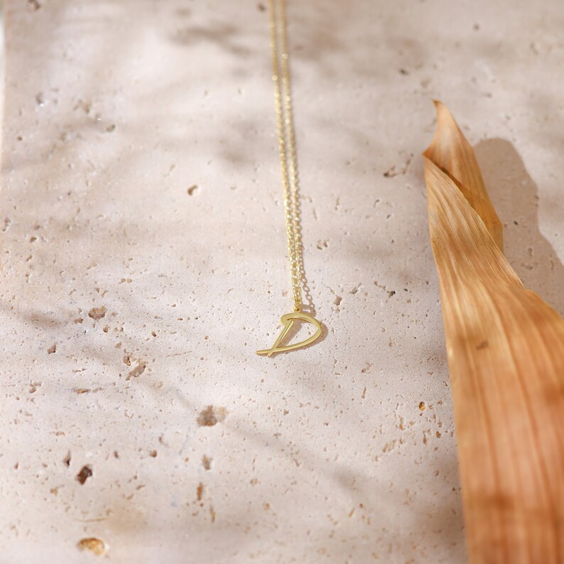 Personalisierte Buchstabe Halskette zierliche Initial Halskette Alphabet Halskette perfektes Geschenk für sie Bild 4