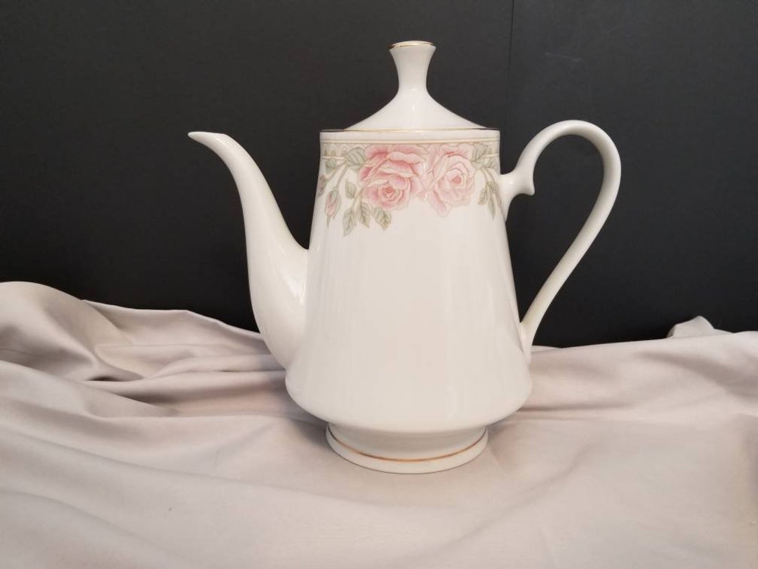 Lynns Fine China Melody Tea/coffee Pot. Etsy