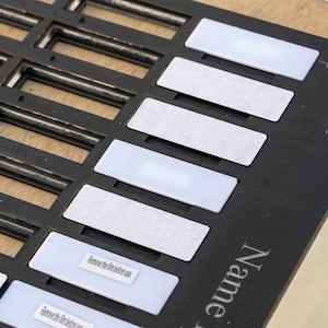 Sjabloon voor het afdrukken van naambadges voor logojet uvx90r-se flatbedprinter met uitlijning pdf-sjabloon-JGety