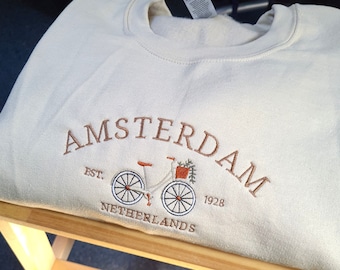 vintage Amsterdam sweat-shirt brodé, col rond Pays-Bas, sweat-shirt oversize, sweat-shirt des années 90, sweat-shirt universitaire, ville de localisation