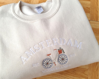 Embroidered Amsterdam Sweatshirt, Vintage Sweatshirt, Vintage Crewneck, Oversize Jumper, Gift for her, Netherlands, Embroidered Sweatshirt