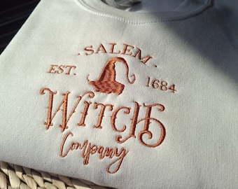 Salem Witch Company Besticktes Sweatshirt, Hexe Halloween Besticktes Sweatshirt, Halloween Rundhalsausschnitt, Vintage Salem Sweatshirt, Unisex
