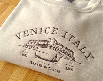 Venice Italy Embroidered Sweatshirt, Italy Crewneck, Vintage Venice Sweatshirt, Vintage Sweatshirt, Gift For Her, Oversize Hoodie, Unisex