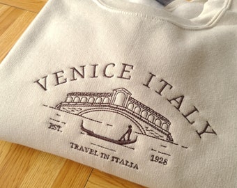 Embroidered Sweatshirt, Vintage Venice Crewneck, Italy Travel Sweatshirt, Venice Italy Embroidered Crewneck, Oversized Venice Hoodie
