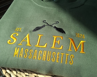 Sweat brodé, sweat Salem Massachusetts, col rond brodé Halloween, sweat Salem Witch vintage, pull de la saison effrayante