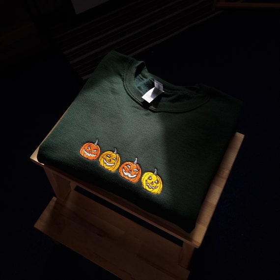 Embroidered Pumpkin Face Halloween Jumper, Pumpkin Patch, Halloween Jumper, Halloween Sweatshirt, Halloween Clothing, Halloween Crewneck