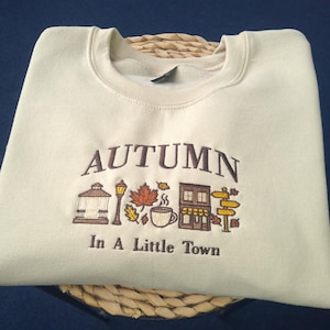 Herbst besticktes Sweatshirt, Herbst bestickter Rundhalsausschnitt, Vintage Sweatshirt, Geschenk für Herbst, ästhetischer Herbstpullover, trendiges saisonales Geschenk